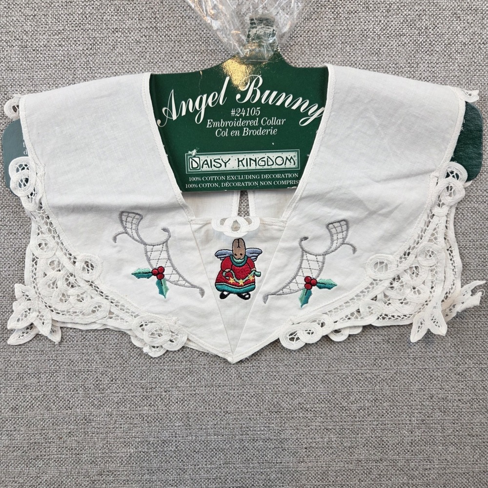 Vintage 1995 Daisy‎ Kingdom Christmas Angel Bunny Lace Embroidered Collar NEW